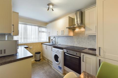 268 Worplesdon Road, Guildford, GU2 9XH