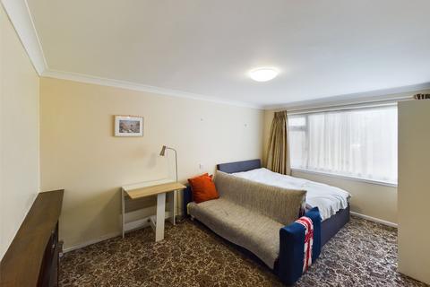 268 Worplesdon Road, Guildford, GU2 9XH