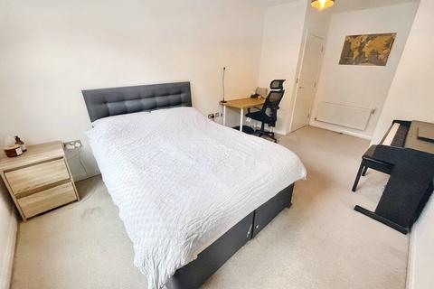 1 bedroom flat to rent, Madeira Street, London E14