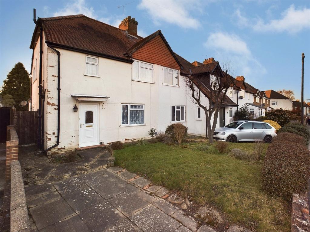 Grange Road, Guildford, Surrey, GU2 3 bed semidetached house £440,000
