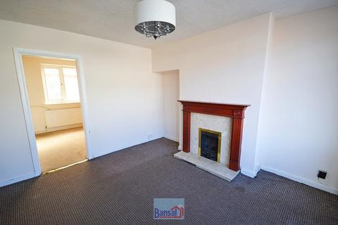 3 bedroom terraced house to rent, Burnaby Road, CV6