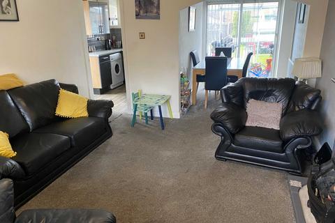 2 Arncott Close, Royton, Oldham, OL2 6SN