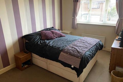 2 Arncott Close, Royton, Oldham, OL2 6SN