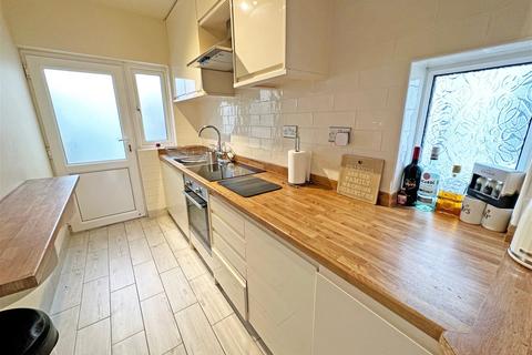38 Stroud Road, Shirley, Solihull, B90 2JU