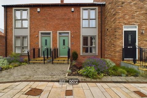 2 bedroom townhouse to rent, Scotts Square, Humber Street, HU1