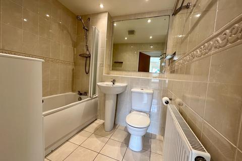 2 bedroom flat to rent, Romulus House, Lawrence Street, York