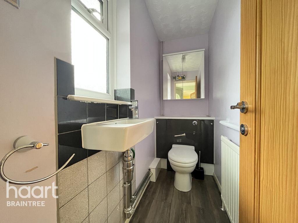 Longleaf Drive, Braintree 4 bed detached house £375,000