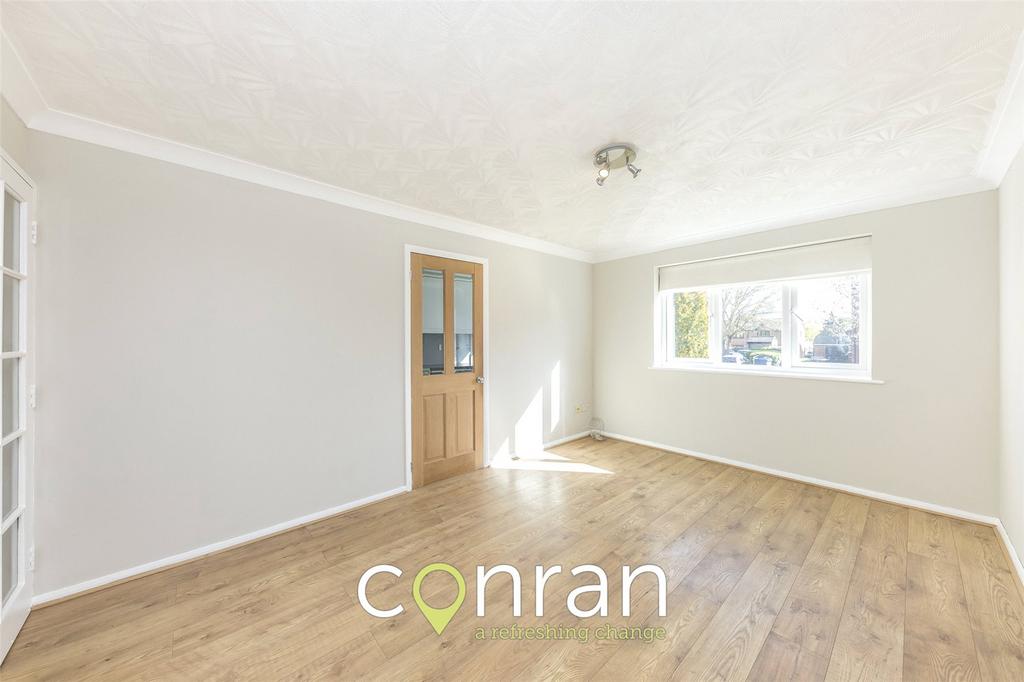Victoria Way, Charlton, SE7 1 bed apartment £1,450 pcm (£335 pw)