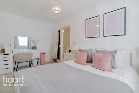 3 Brawn Grove, Glebe Farm, Milton Keynes, MK17 8FY