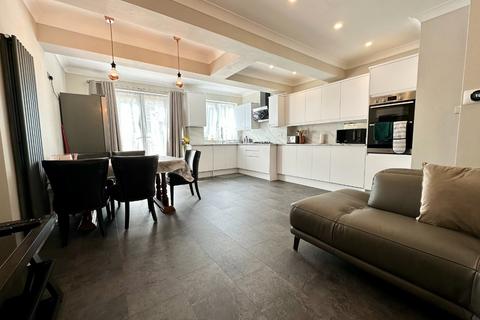 12 Elmore Road, Luton, LU2 0QB