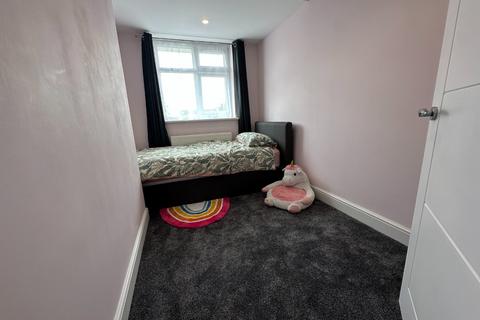 12 Elmore Road, Luton, LU2 0QB