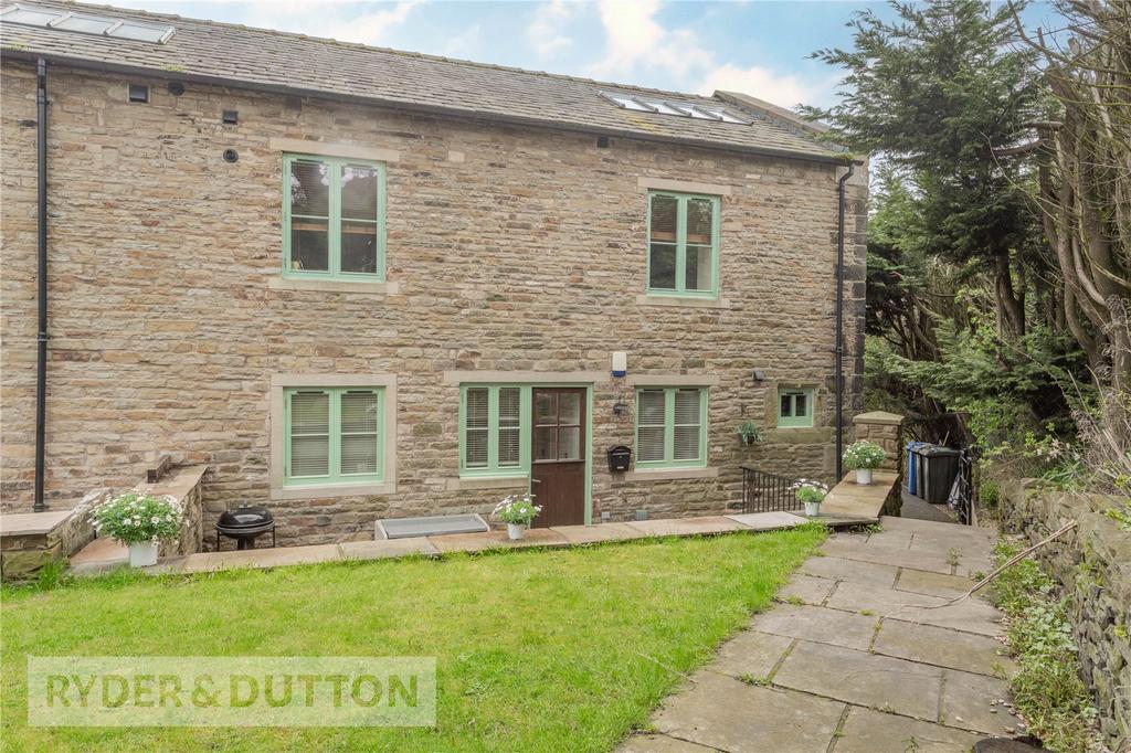 Birchinley Lane, Milnrow, Rochdale, Greater Manchester, OL16 3 bed