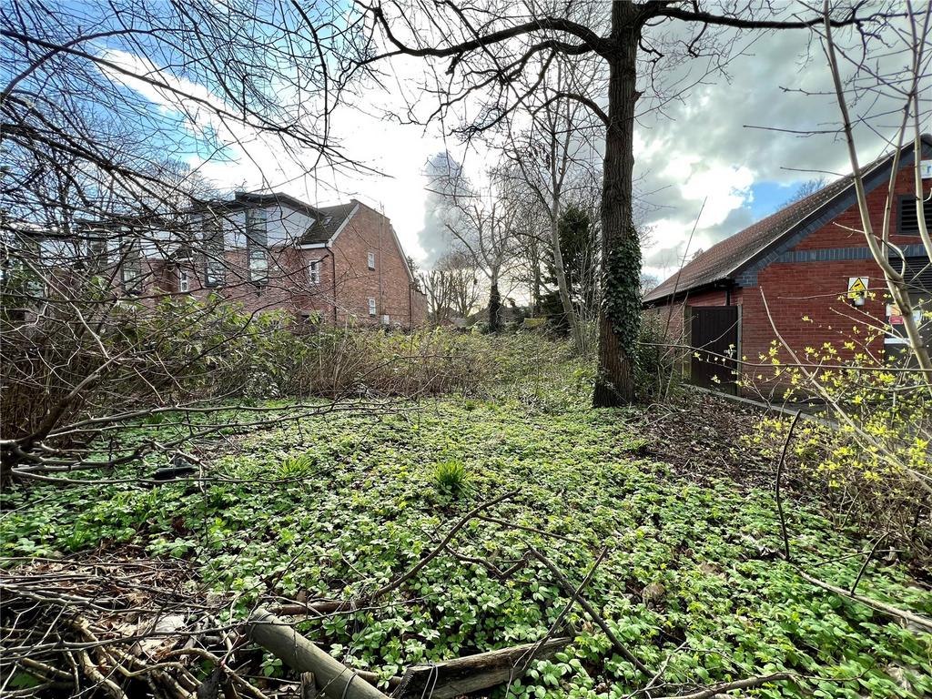 Bedells Lane, Wilmslow, Cheshire, SK9 Detached house for sale £250,000