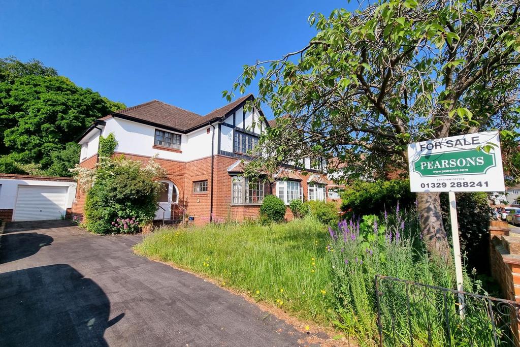 THE CAUSEWAY, DOWN END, FAREHAM 3 bed semidetached house for sale £450,000