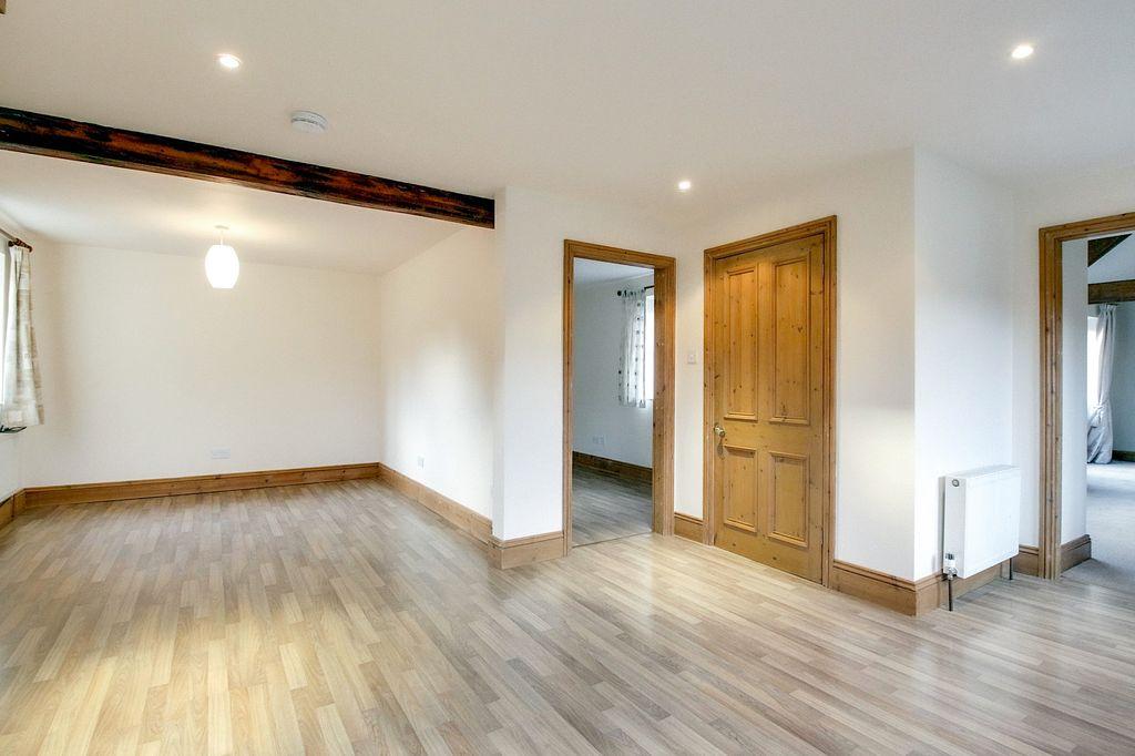 Granary, MytononSwale, York YO61 2QY 4 bed link detached house £