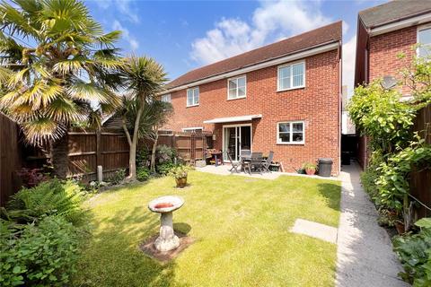 3 bedroom semi-detached house for sale, Roman Avenue, Angmering, West Sussex