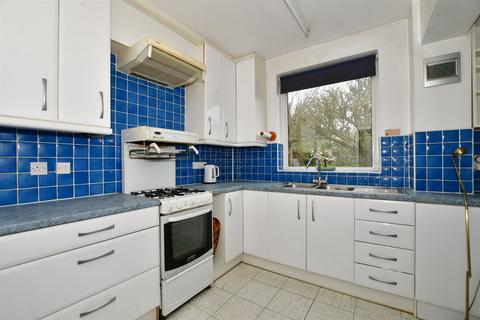 4 Carleton Avenue, Wallington, SM6 9LN