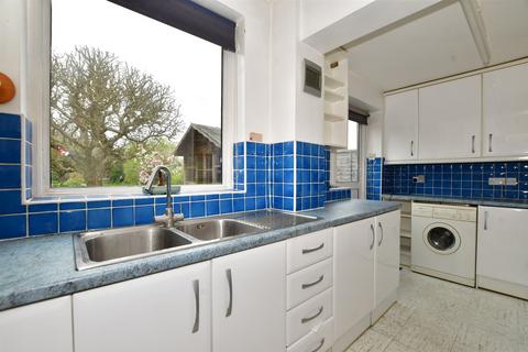 4 Carleton Avenue, Wallington, SM6 9LN