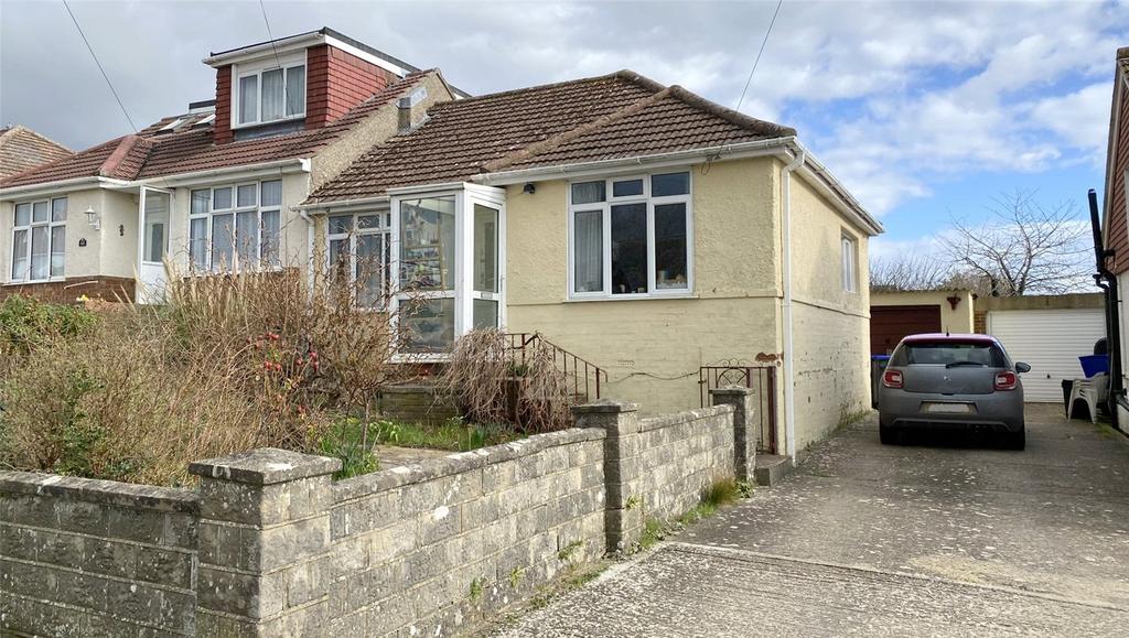 Hillside Road, North Sompting, West Sussex, BN15 2 bed bungalow £325,000