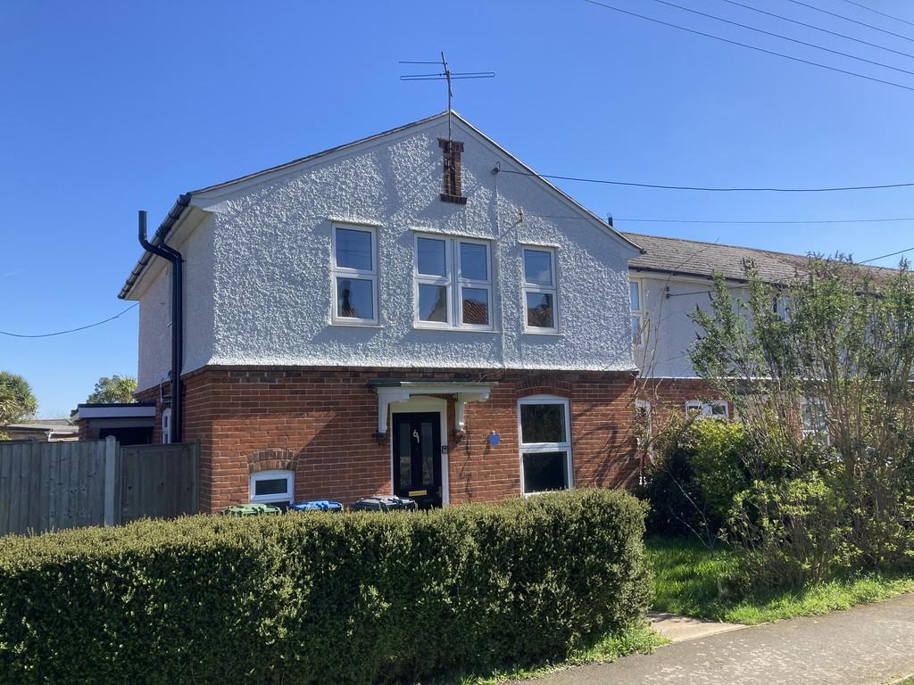 St. Margarets Crescent, Leiston, Suffolk 3 bed end of terrace house £