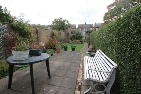 18 Mansfield Road, South Croydon, CR2 6HN