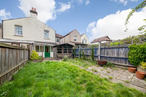 82 Alexandra Road, Croydon, CR0 6EW