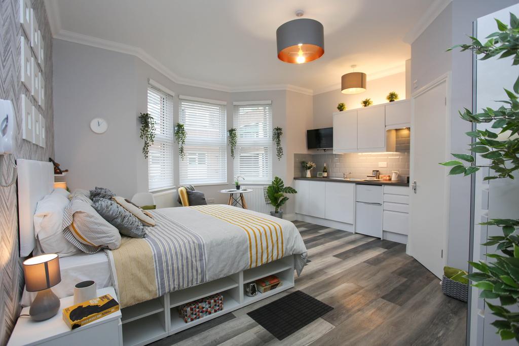 Victoria St, Dunstable, LU6 Studio to rent £750 pcm (£173 pw)