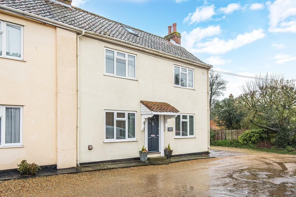 North Elmham 3 bed semidetached house for sale £425,000