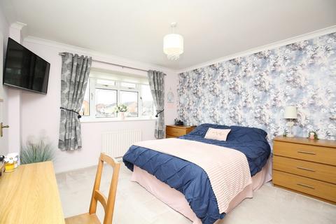 1 Choyce Close, Atherstone, CV9 3AY