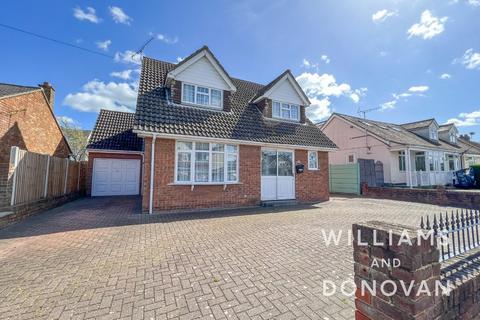 4 bedroom detached house for sale, Ferry Road, Hullbridge