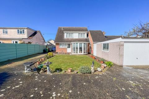 4 bedroom detached house for sale, Ferry Road, Hullbridge