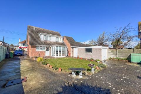 122 Ferry Road, Hullbridge, Hockley, SS5 6EU