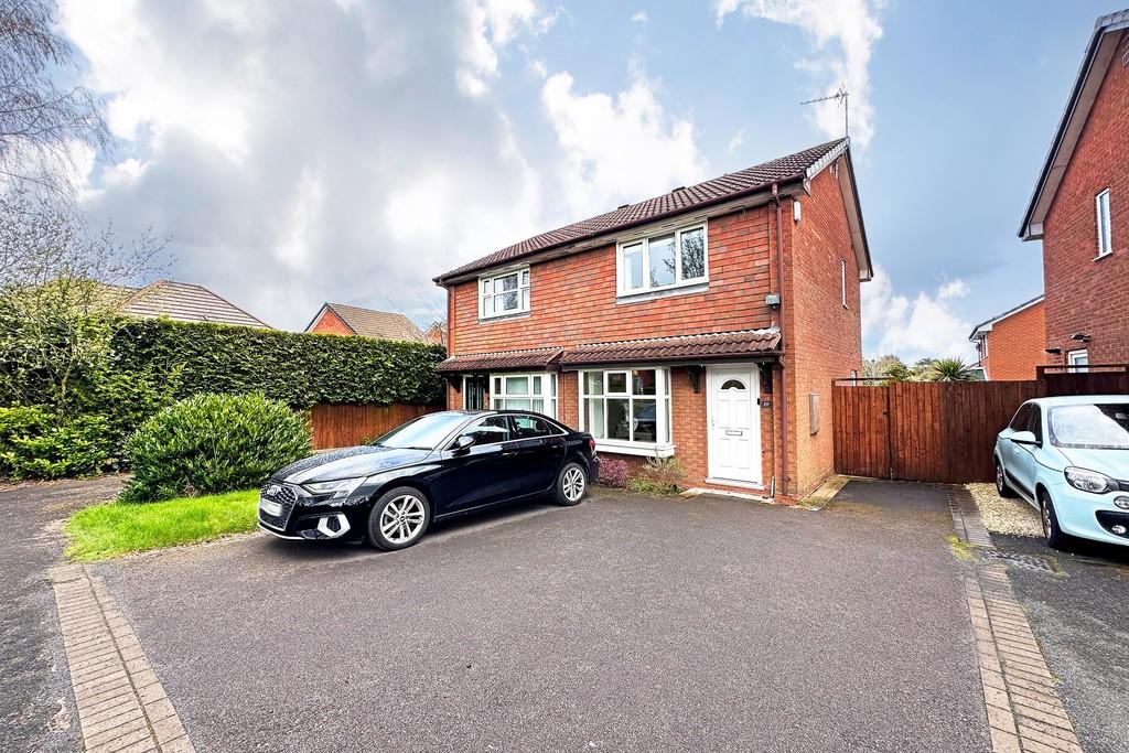 Branthill Croft, Solihull 2 bed semidetached house to rent £1,150