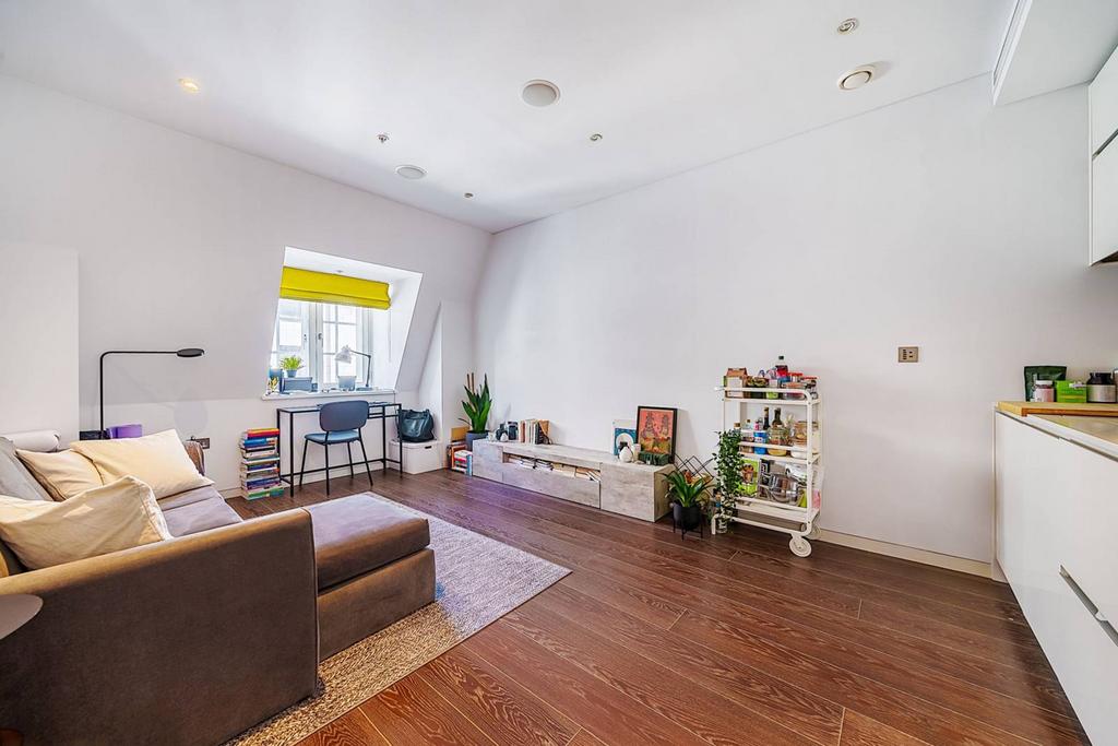 The Strand, The Strand, London, WC2R 1 bed flat for sale £750,000