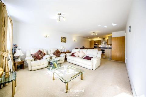 2 bedroom flat to rent, Warwick Road, Knowle, Solihull, West Midlands, B93