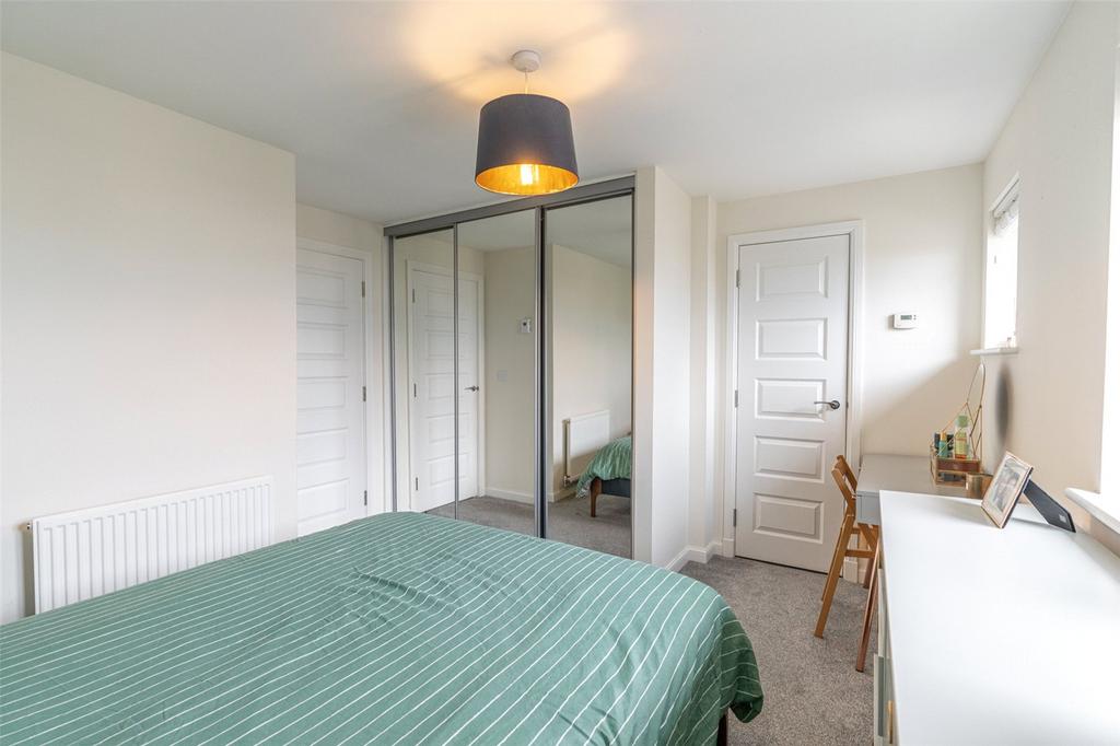 Bedroom 1 Alt