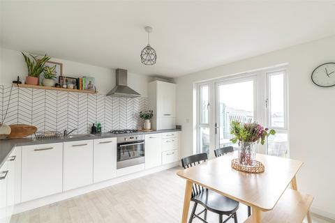 29 Bowbridge Crescent, Edinburgh, EH17 8UX