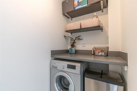 29 Bowbridge Crescent, Edinburgh, EH17 8UX