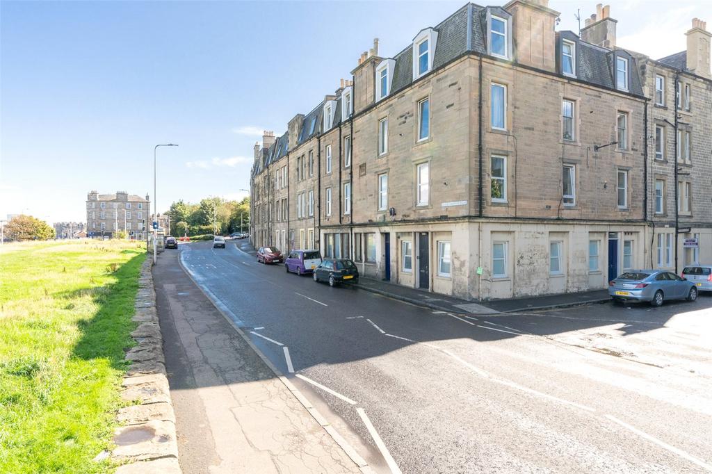 16/10 Lower Granton Road, Edinburgh, EH5 2 bed flat £1,095 pcm (£253 pw)
