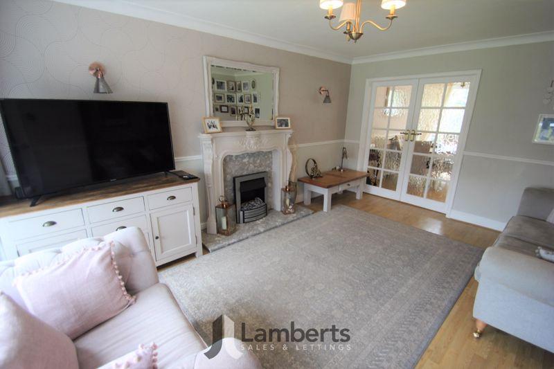 Allensmore Close, Matchborough East, Redditch 3 bed semidetached house