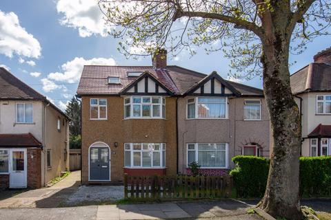 4 bedroom semi-detached house for sale, Oakleigh Avenue, Edgware