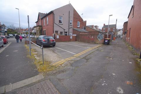 Parking to rent, CAR PARK WHITEGATE DRIVE