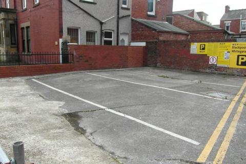 Parking to rent, CAR PARK WHITEGATE DRIVE