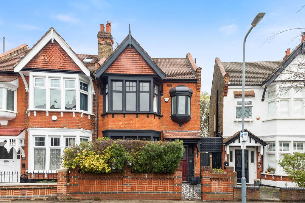 Woodlands Avenue, Wanstead 5 bed semidetached house £1,225,000
