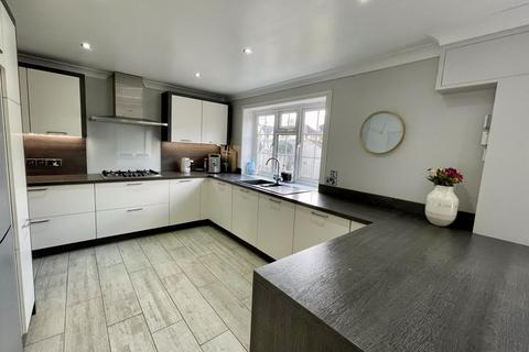 4 bedroom detached house for sale, London End, Beaconsfield HP9