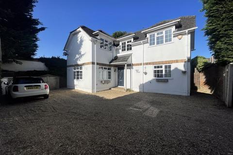 4 bedroom detached house for sale, London End, Beaconsfield HP9