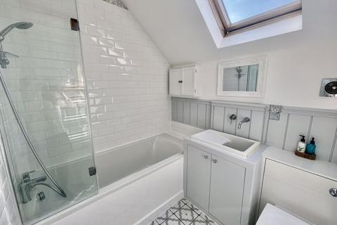 4 bedroom detached house for sale, London End, Beaconsfield HP9