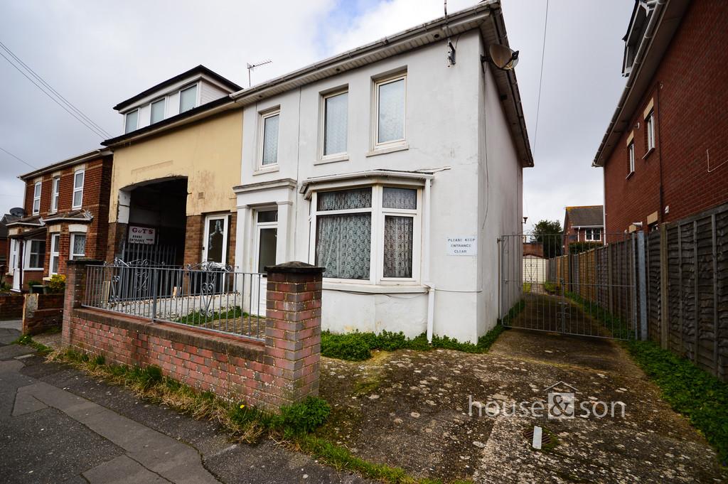 Wycliffe Road, Bournemouth 3 bed semidetached house for sale £270,000