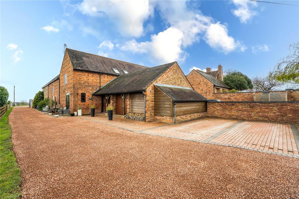 Meadow Barn, Hunt House Farm, Frith Common, Eardiston, Tenbury Wells 4 bed barn conversion £