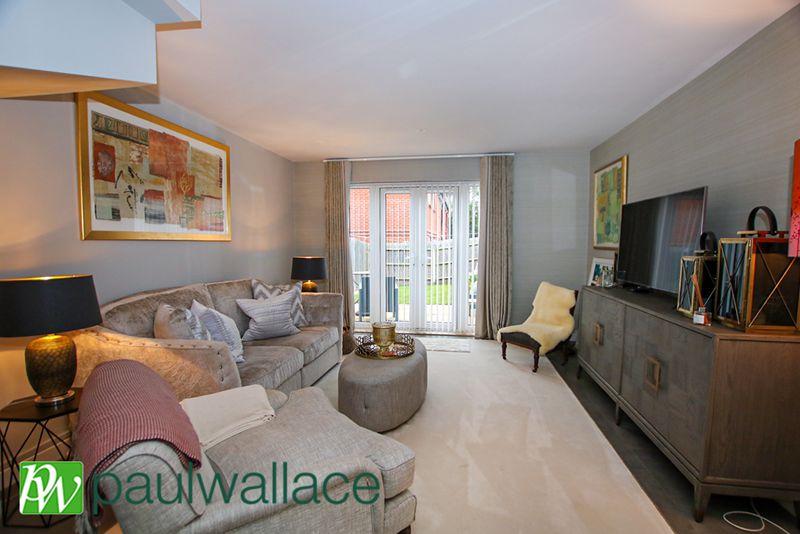 Huxley Close, West Cheshunt 2 bed end of terrace house £395,000